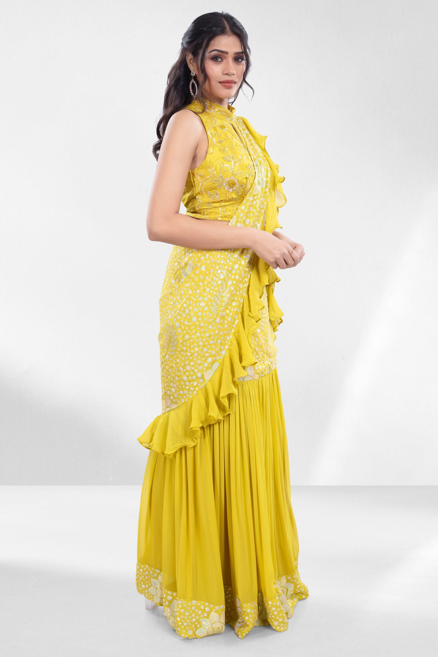 Pre-Stitched Saree W/ Readymade Blouse - D085