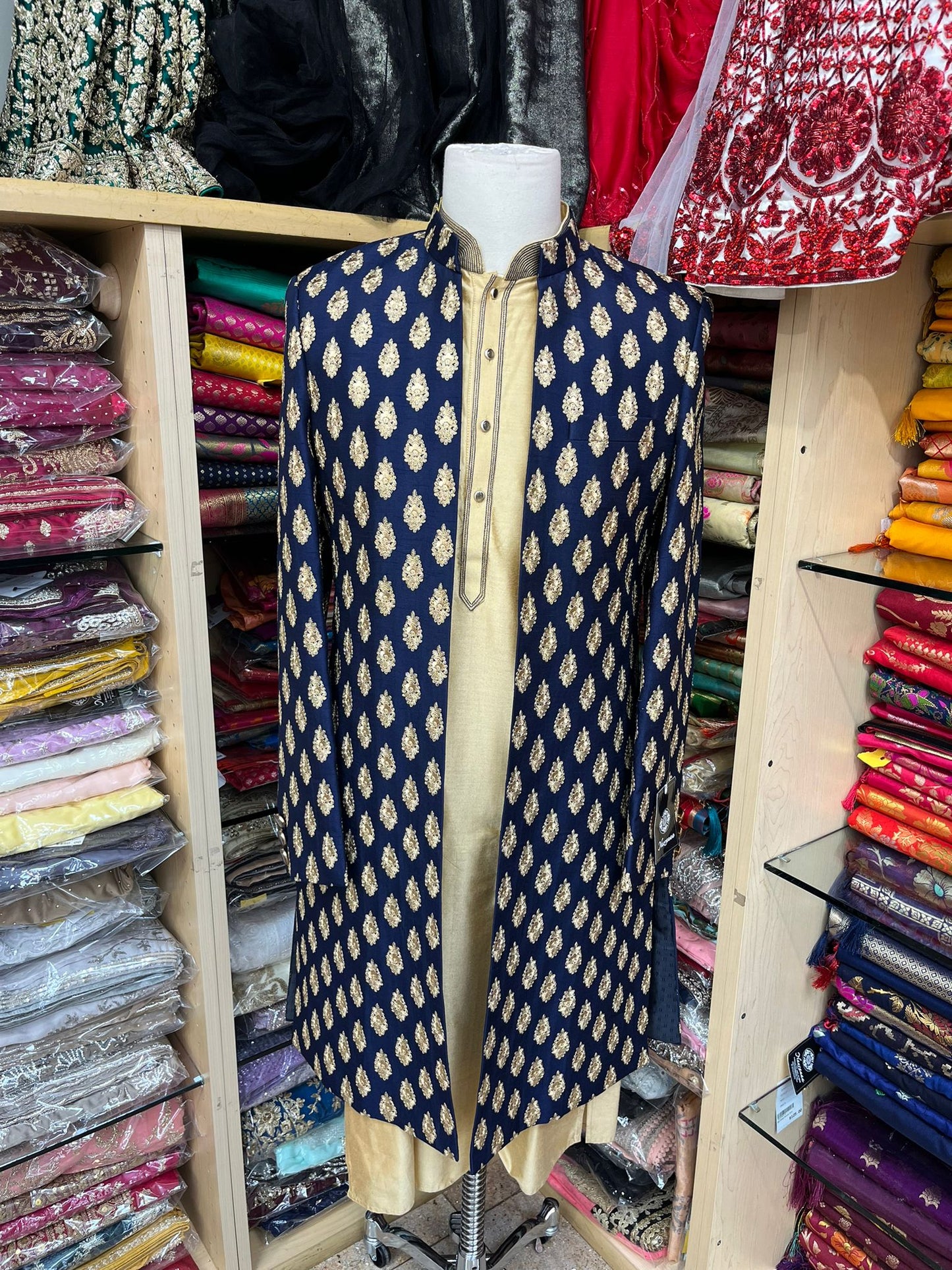 Mens Sherwani M-931