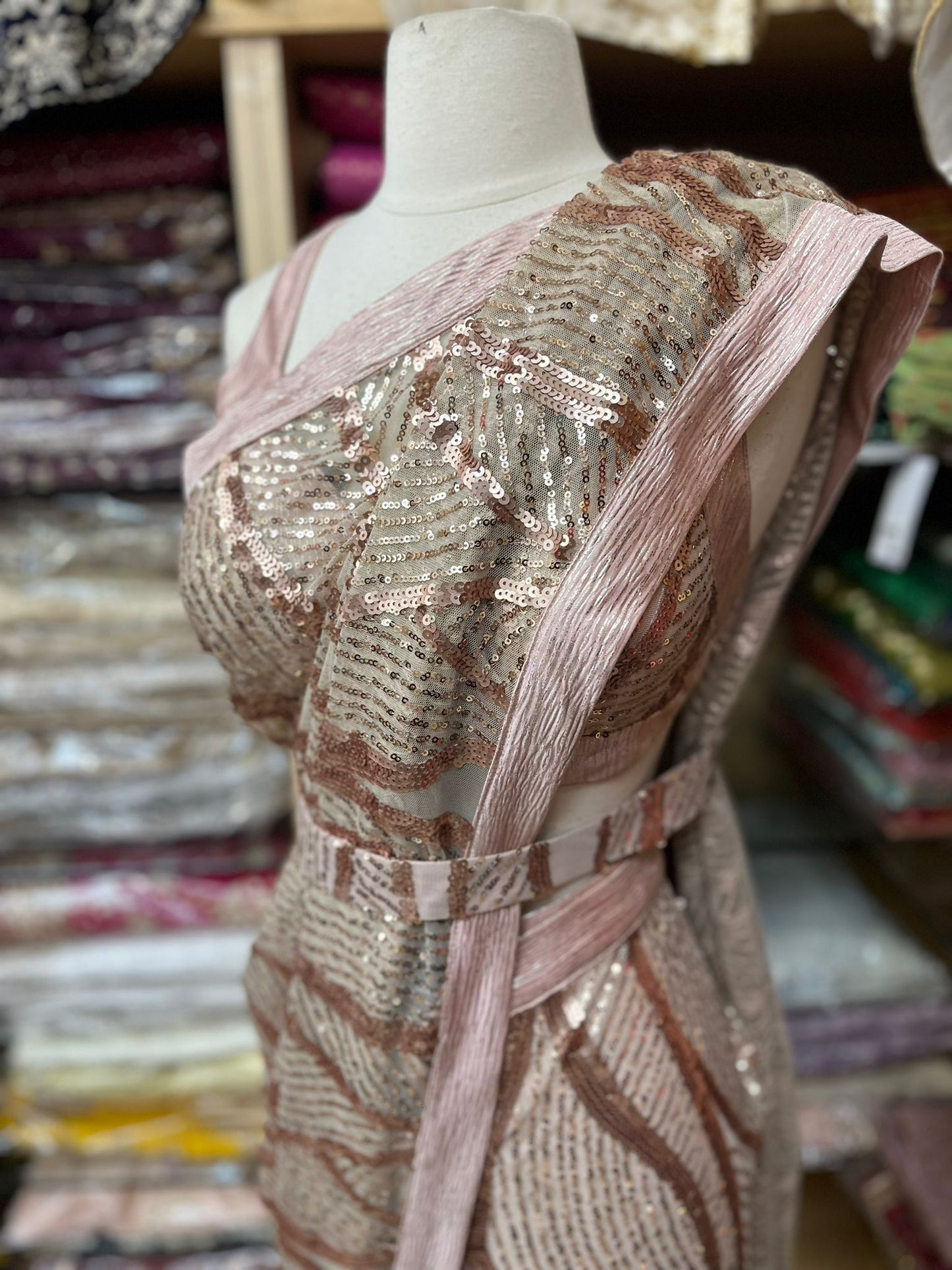 Pre-Stitched Saree W/ Readymade Blouse - D013