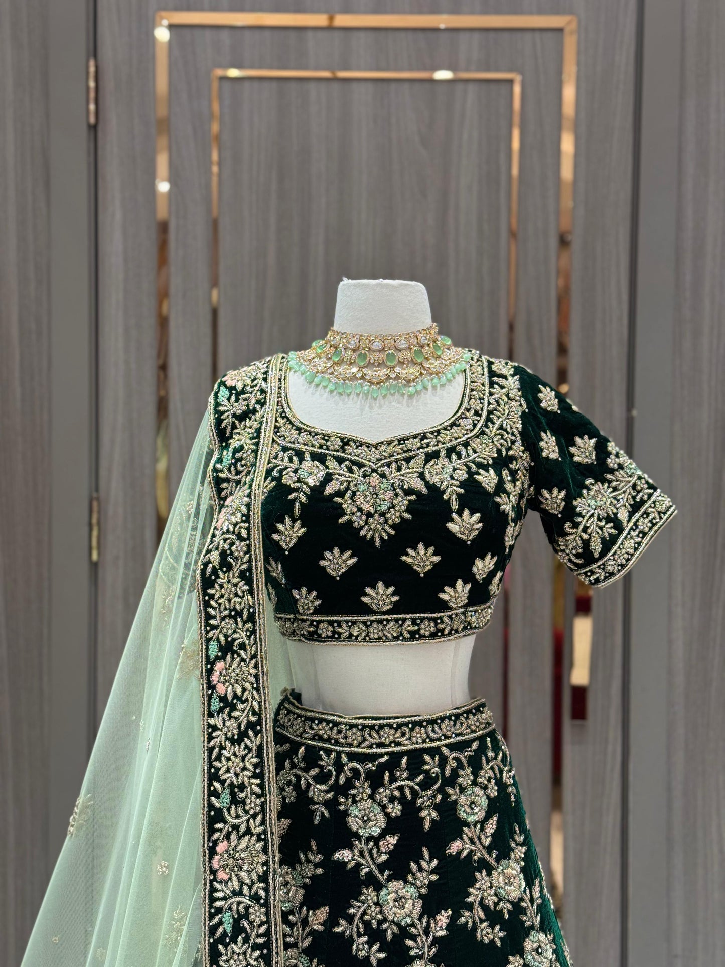 Online Exclusive - 006