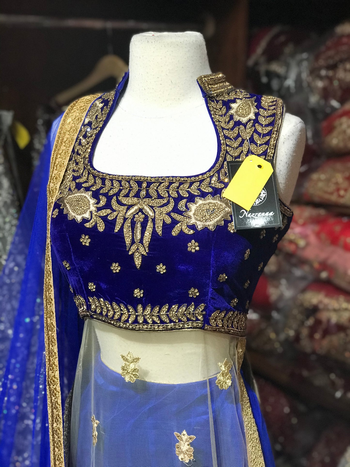 Navy Velvet Size 38 Lacha