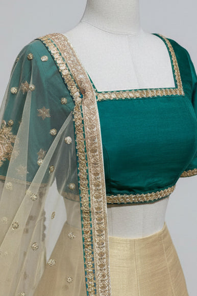 Alabaster White Bridesmaids Lehenga BML-004 / 204