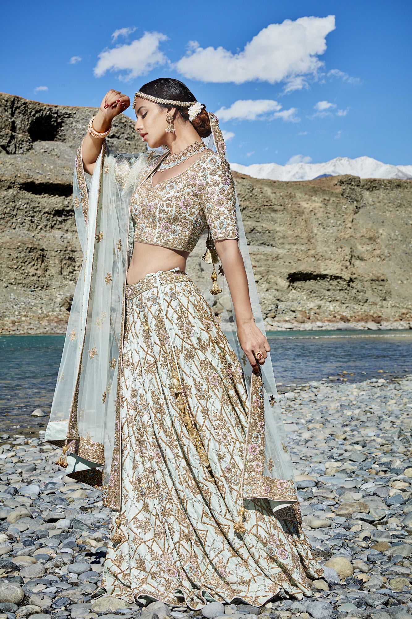 Parikatha Collection Bridal Wear Lehenga BLD9