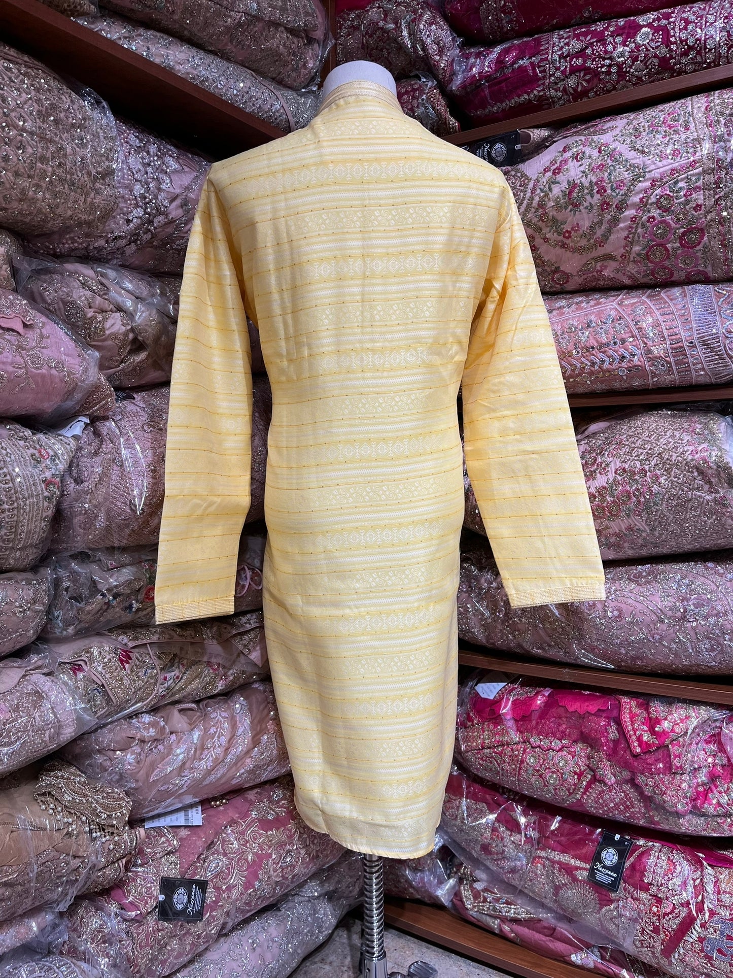 Mens Kurta Pajama D-005