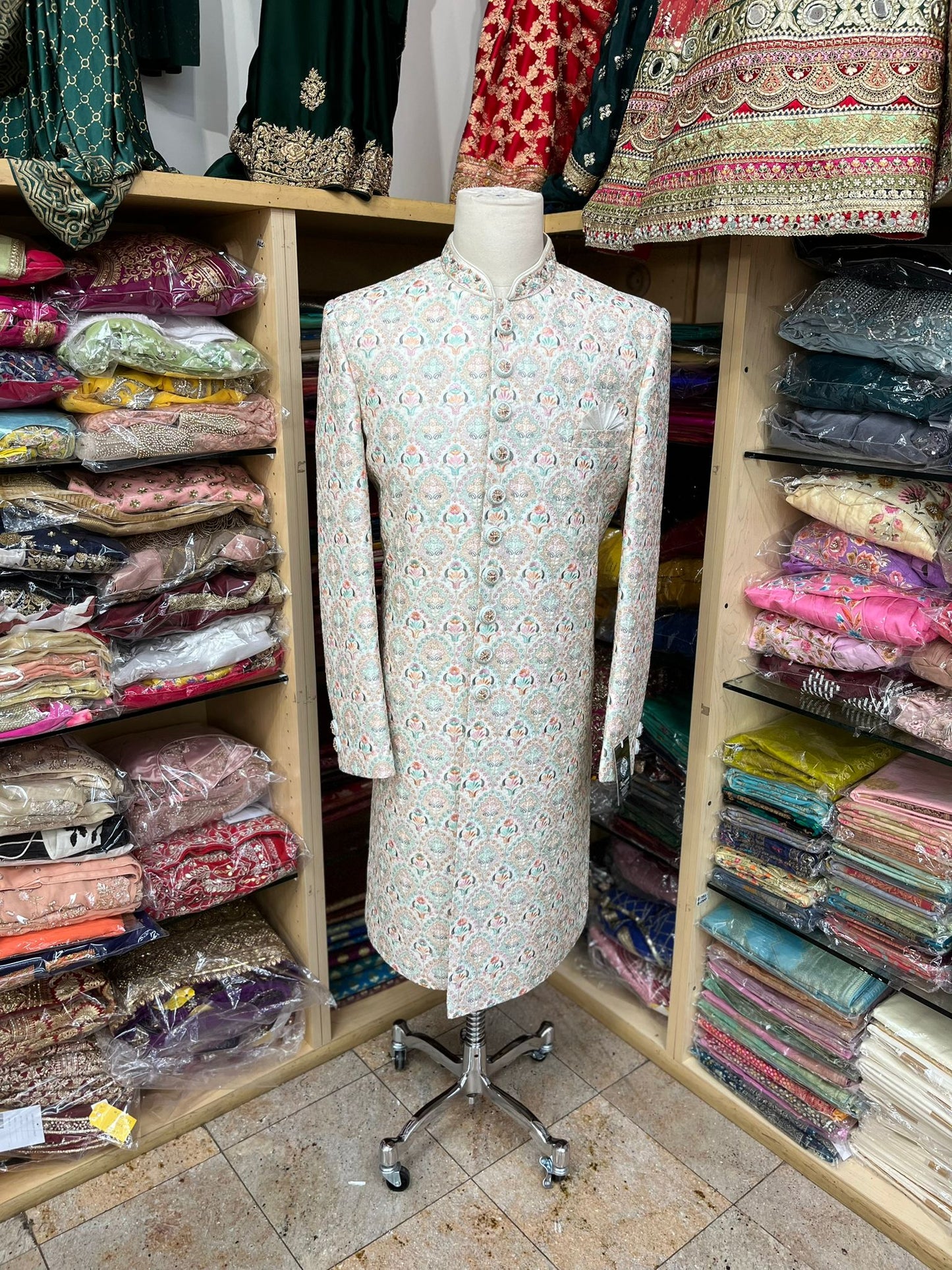 Mens Sherwani-D097