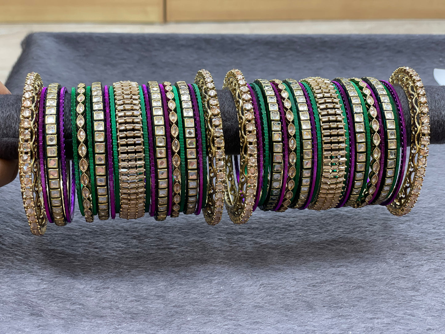 Antique Gold Bangle Set with Kundan Bangles, Size 2.6