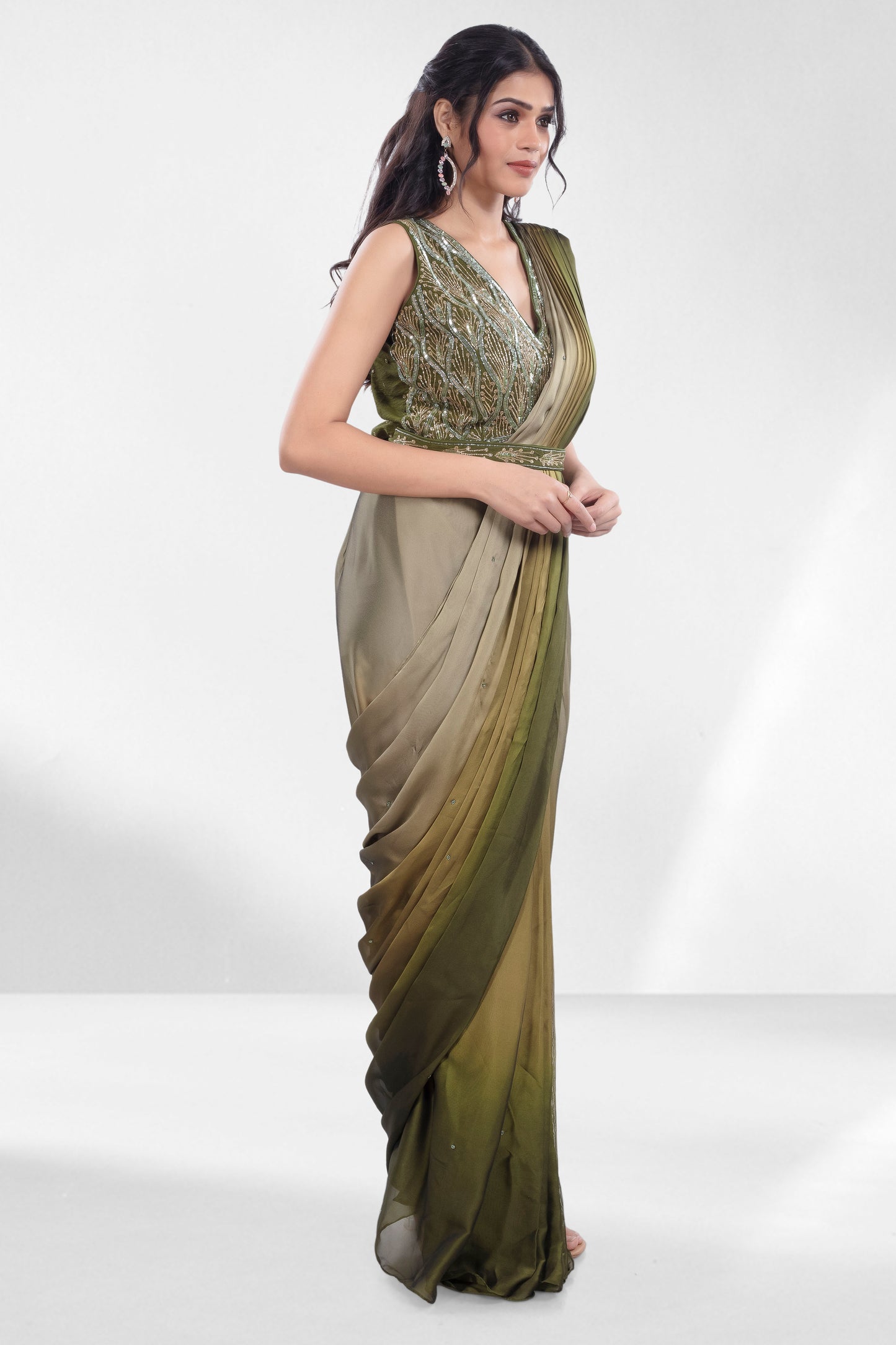 Pre-Stitched Saree W/ Readymade Blouse - D084