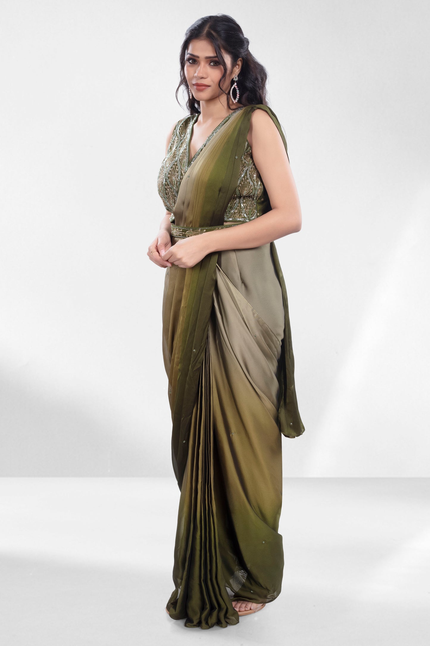 Pre-Stitched Saree W/ Readymade Blouse - D084