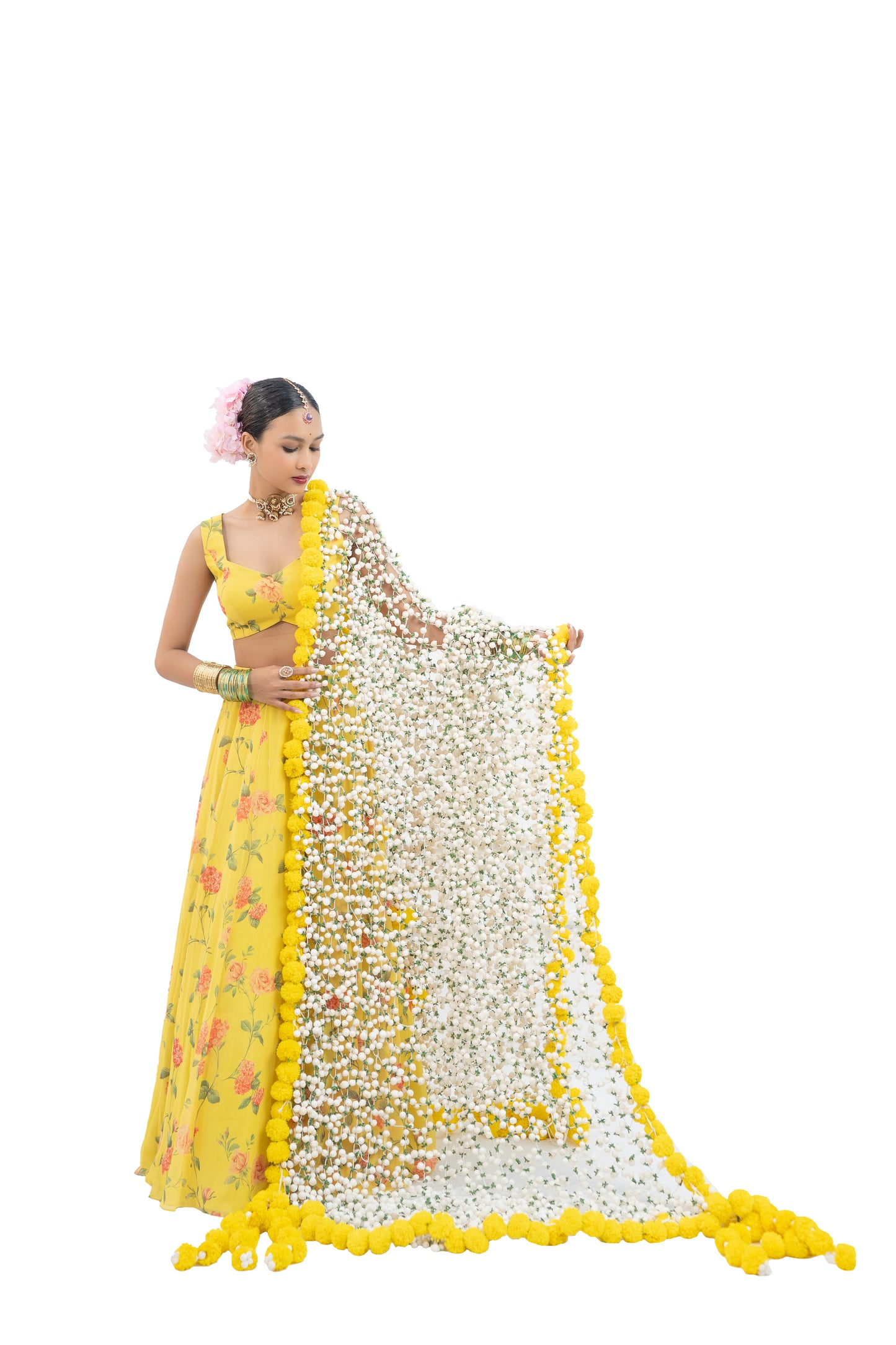Pankhudi w/ heavy dupatta