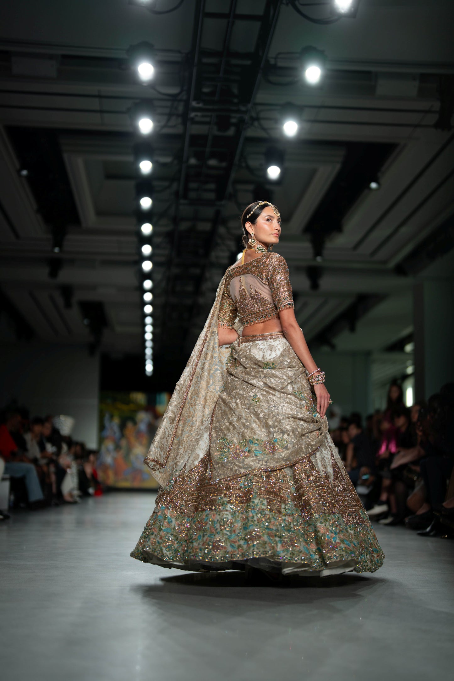 AKSHARDHAM, NJ- LOOK 7