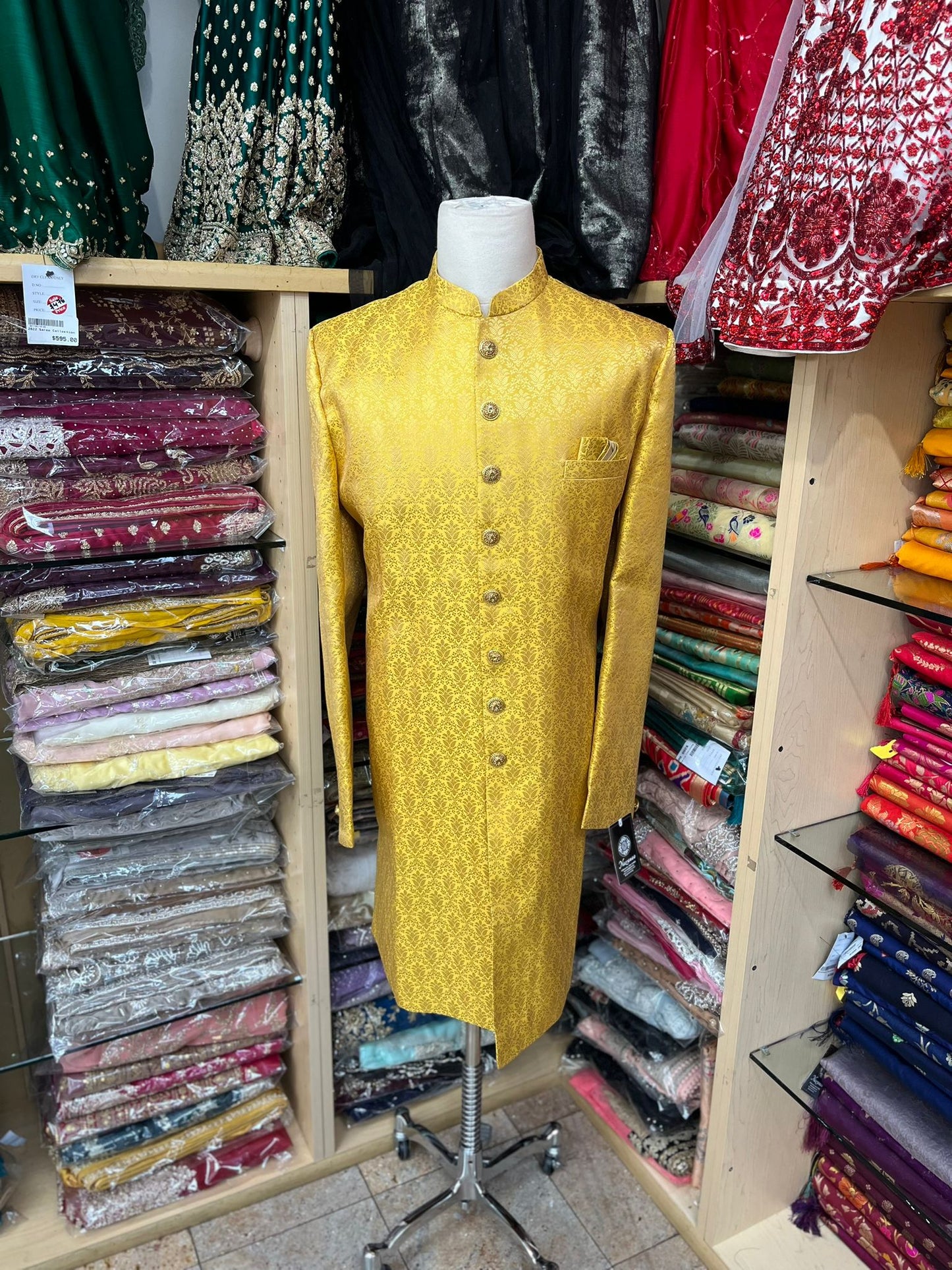 Mens Sherwani M001