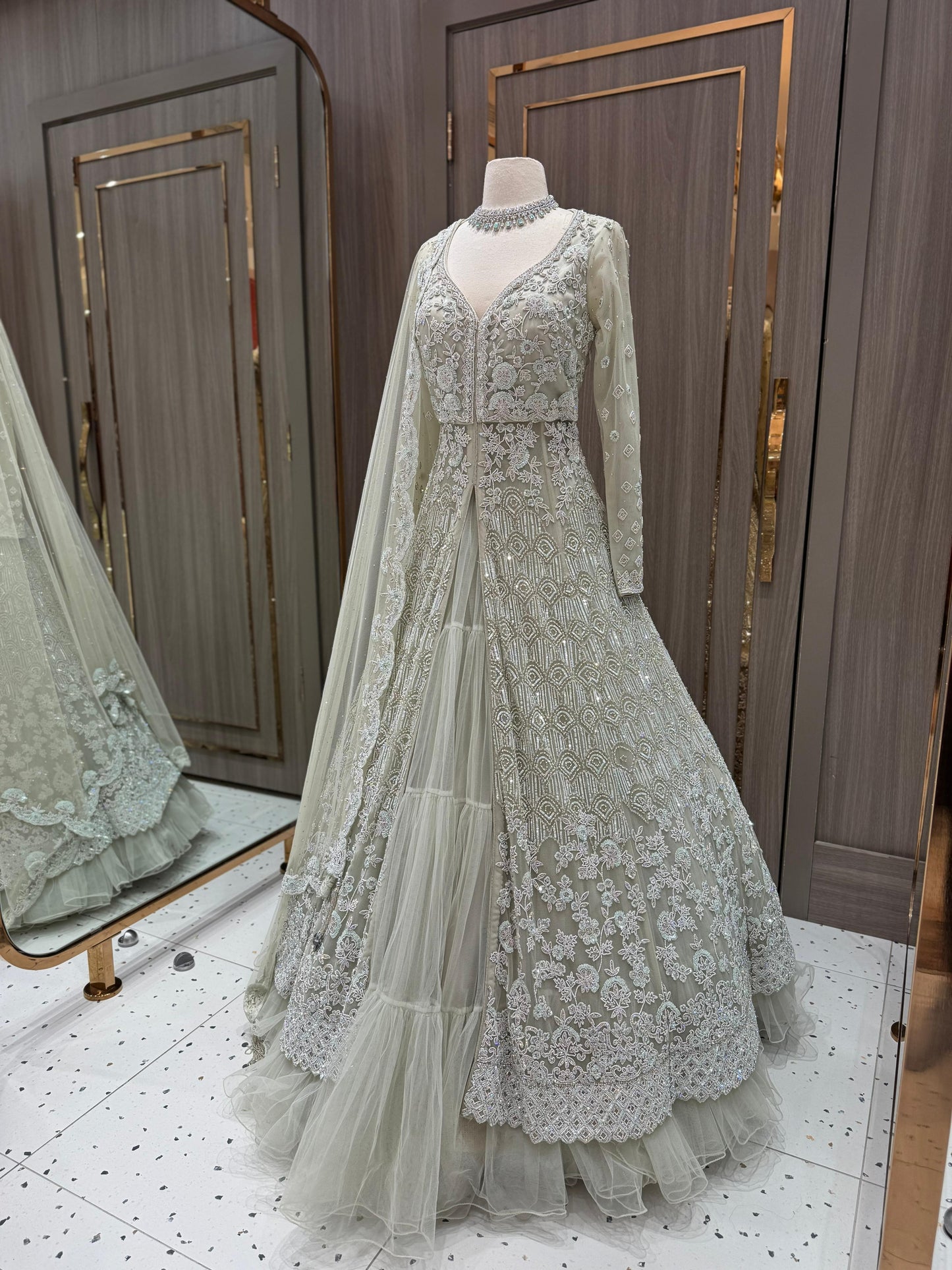 Bridal Lacha D-001