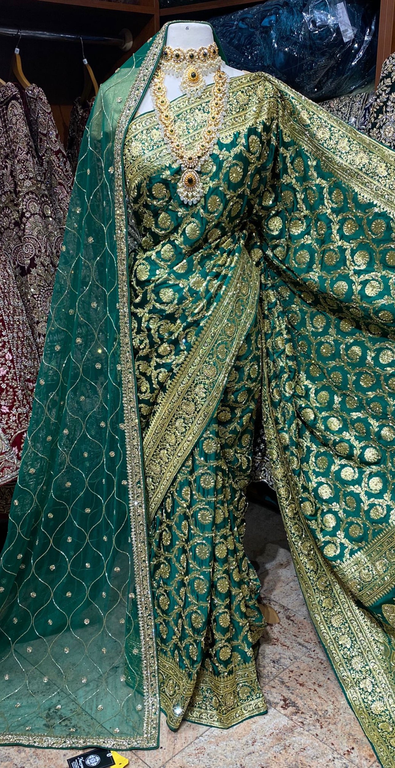 Emerald Green Pure Silk Banarasi Bridal Saree BBS-023
