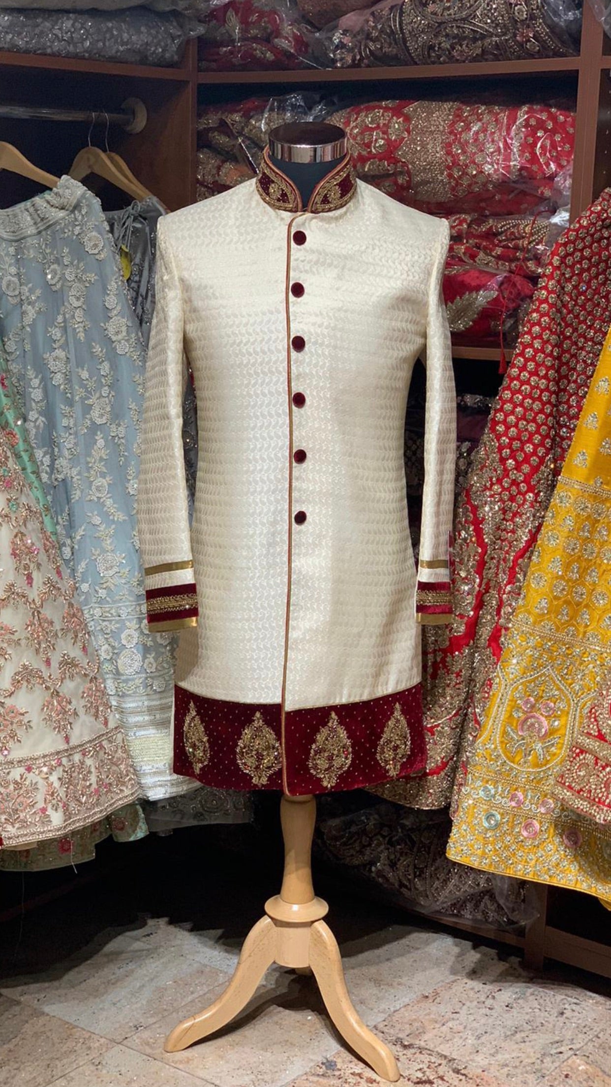 Cream Maroon Size 38 Sherwani