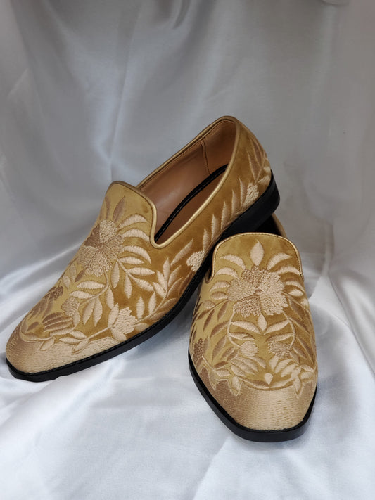 Mens Embroidery Loafers