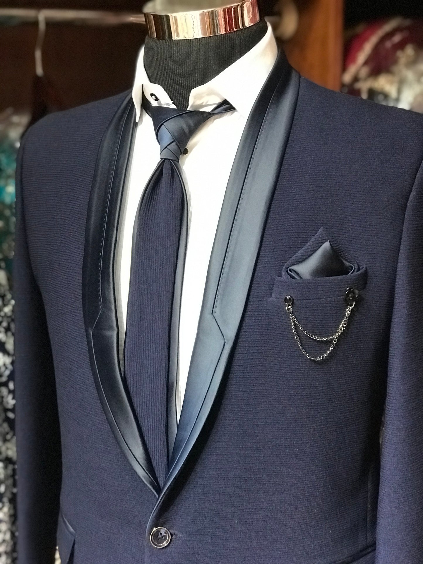 Navy Men’s Suit W/ Shirt & Tie