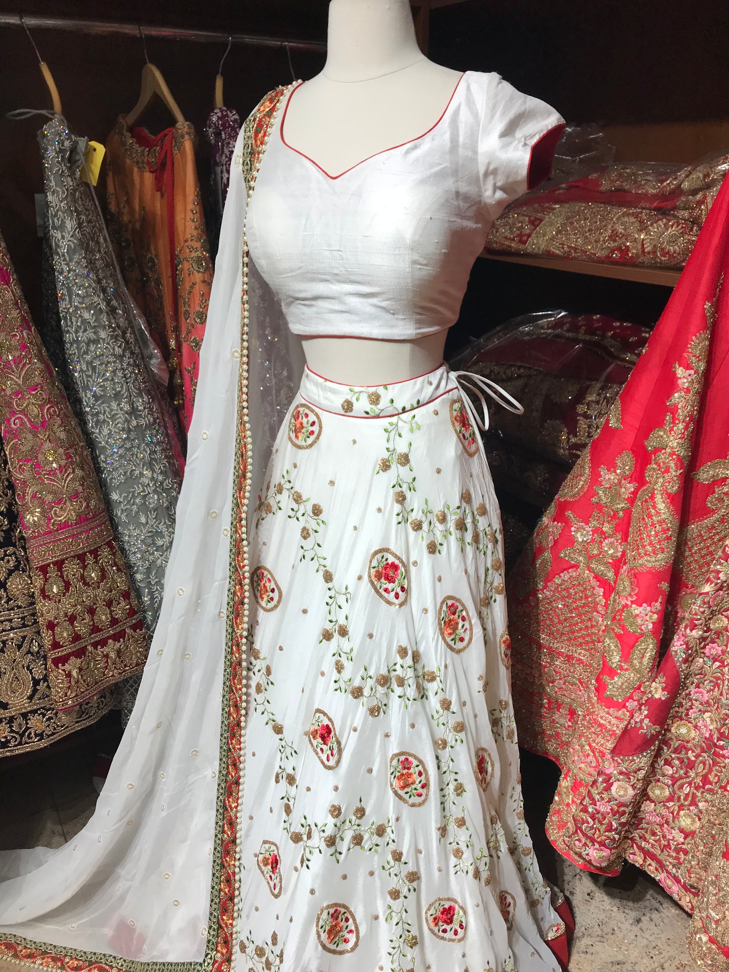 White Size 38 Embroidered Lehenga