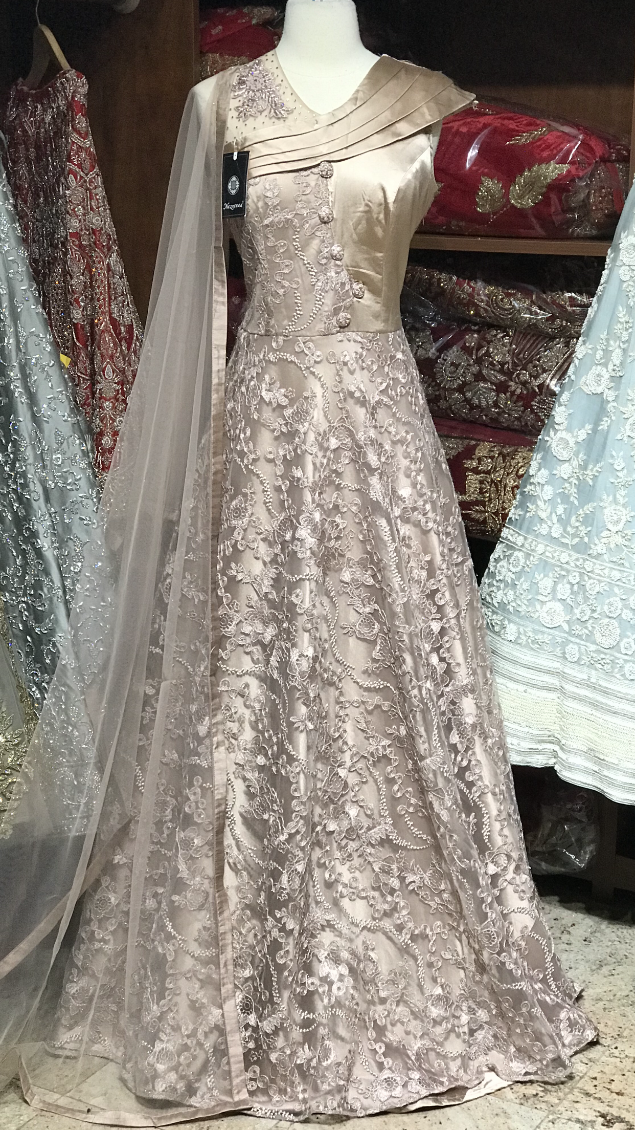 Mauve Lace Size 38 Gown