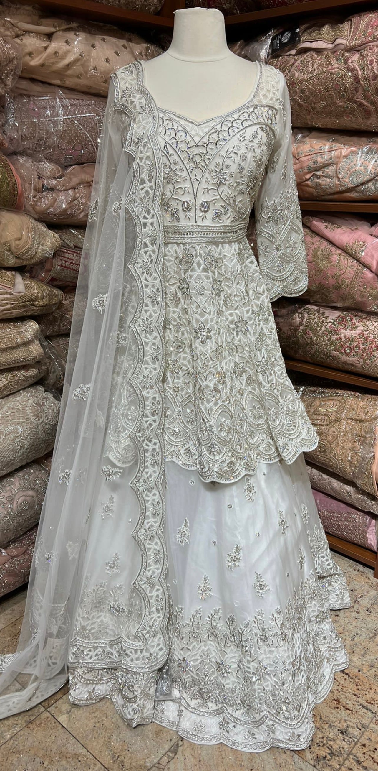 Princess White Empress Lacha Collection- 026