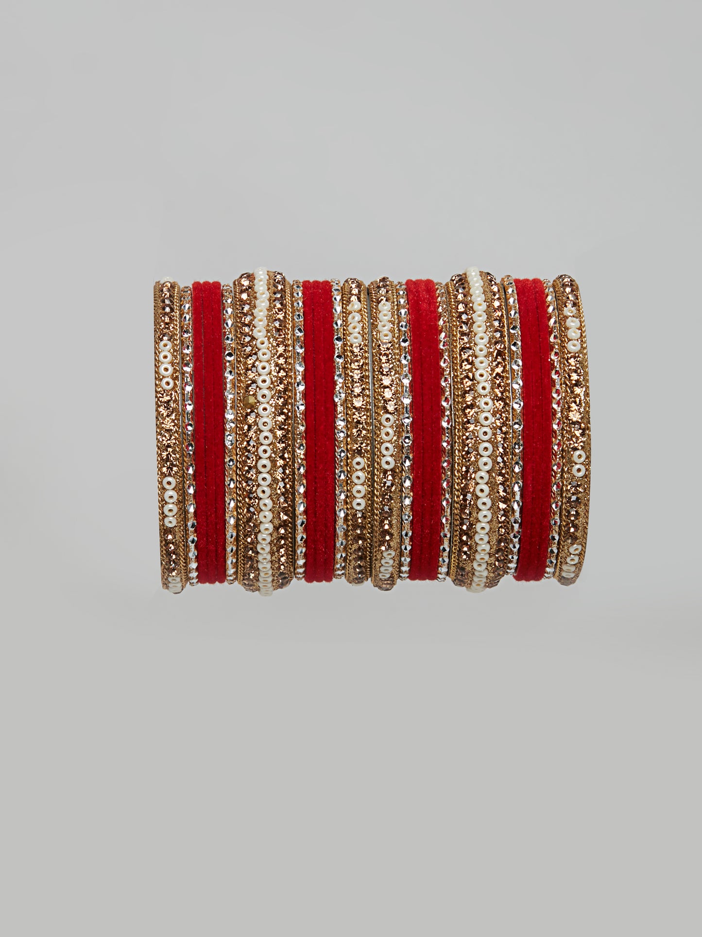 Velvet Pearl Bangle BD7