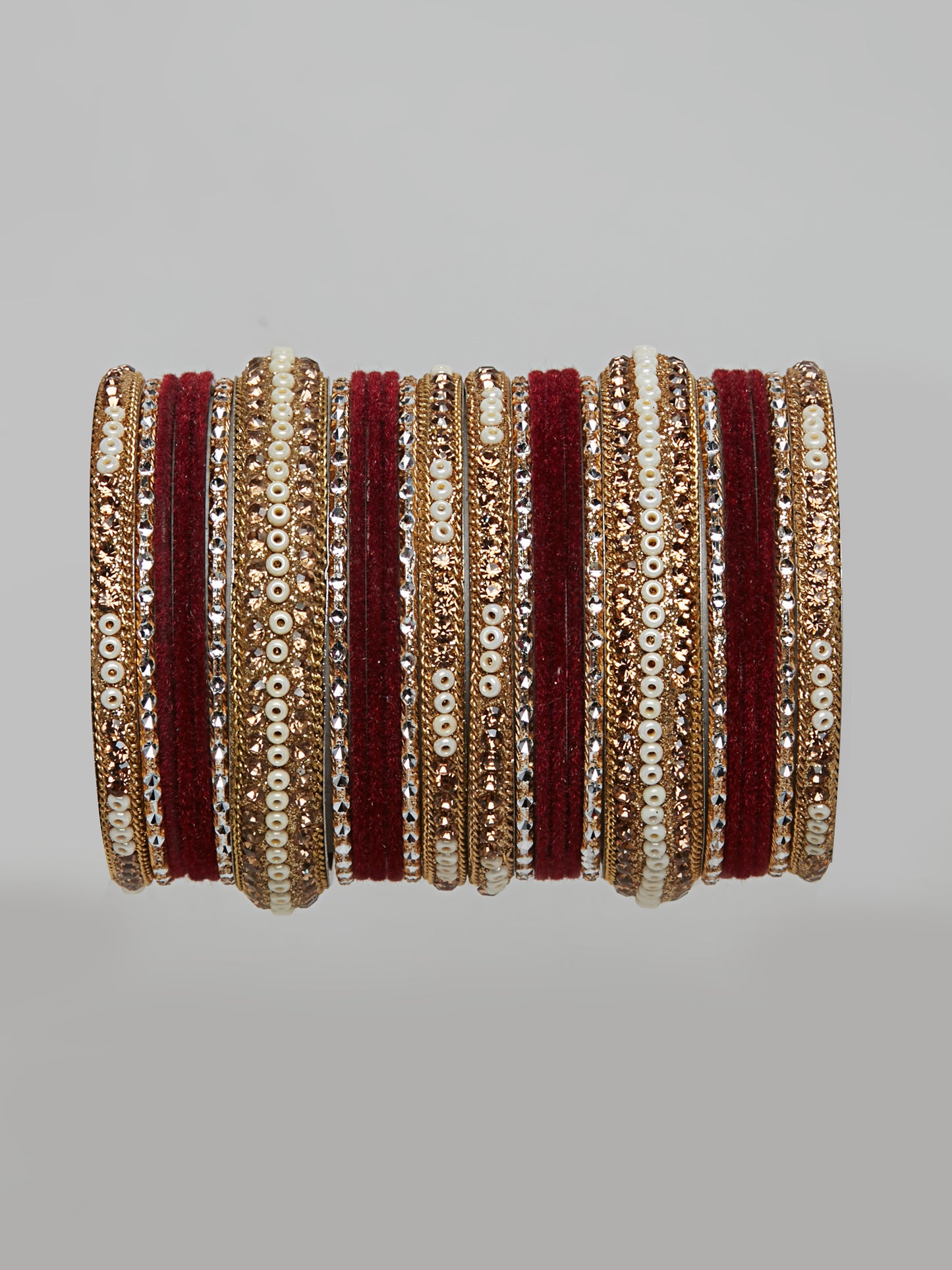 Velvet Pearl Bangle BD7