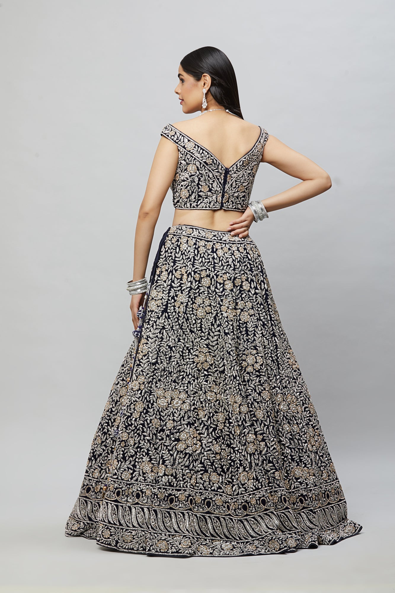 Parikatha Collection Bridal Wear Lehenga BLD7