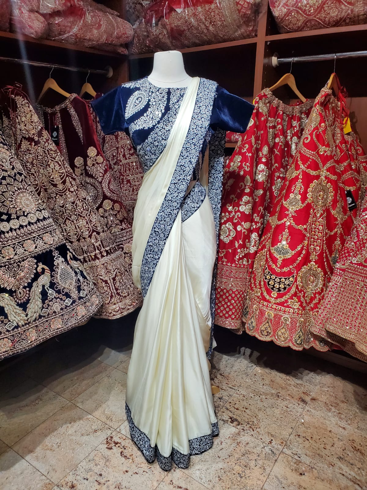 Dove White Saree W/ Readymade Blouse PWS-030