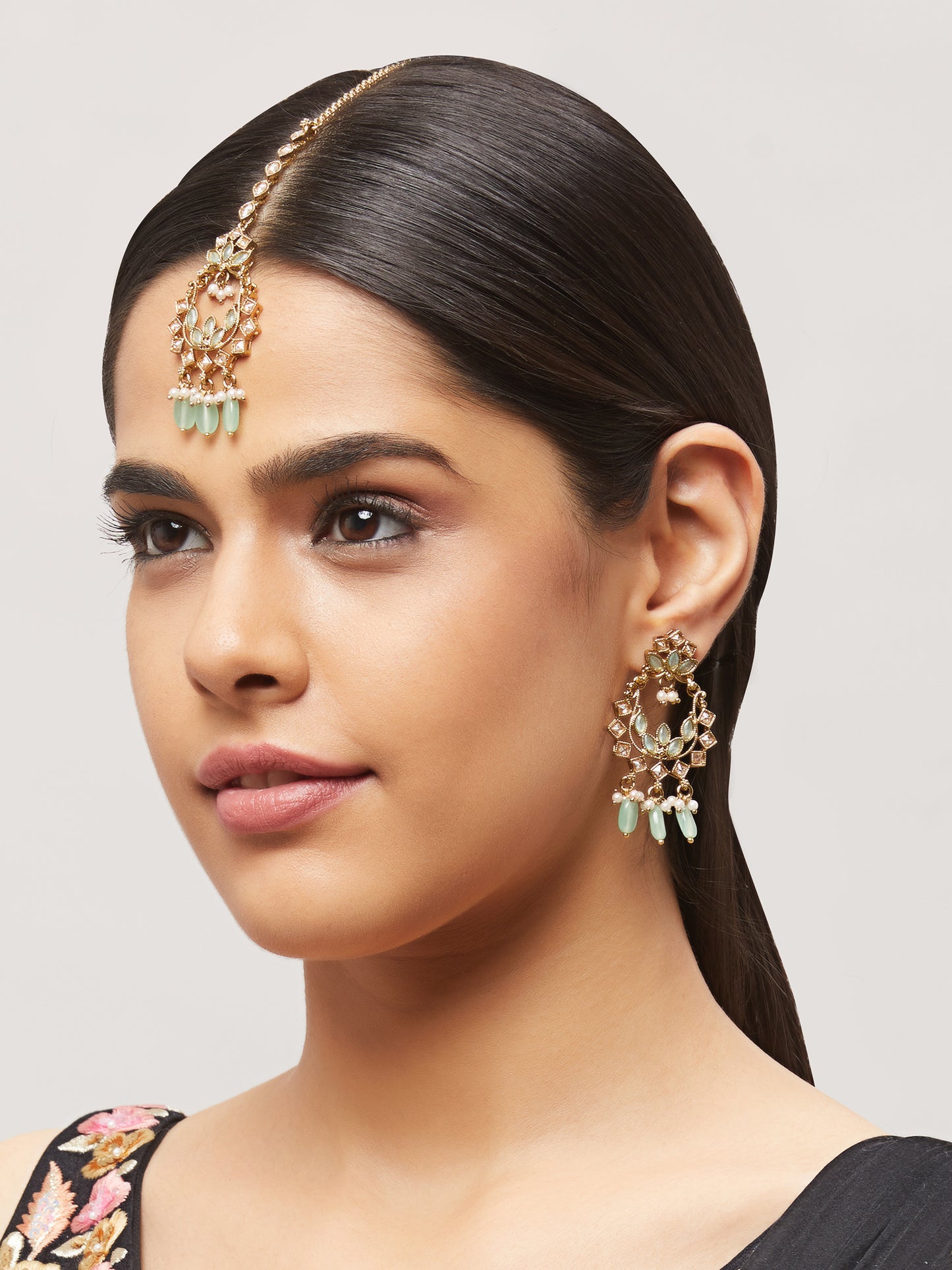 Kundan Pearl Earring with Mang Tikka ETD5