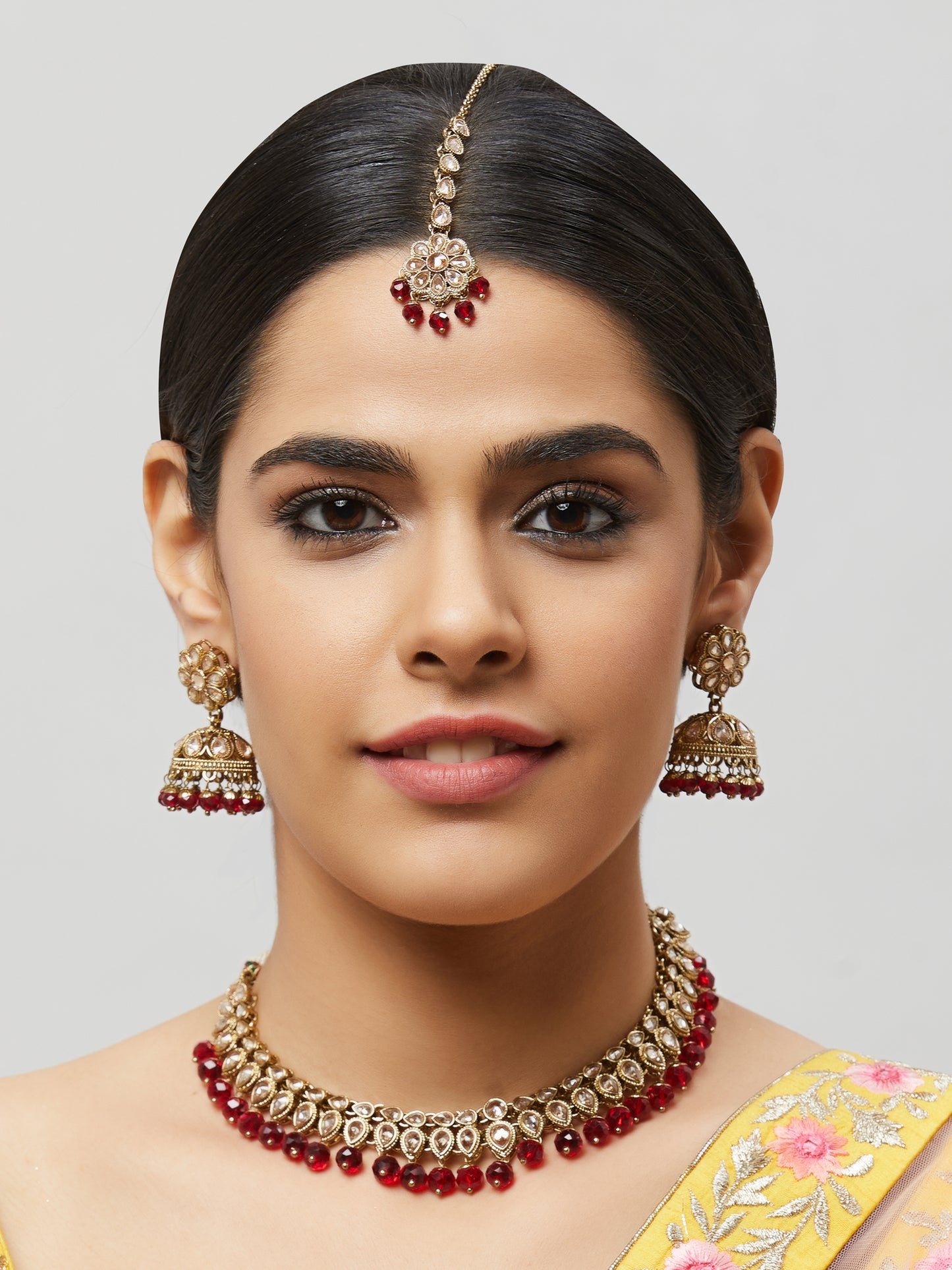 Kundan Necklace Set W/Earrings & Mang Tikka NSD10