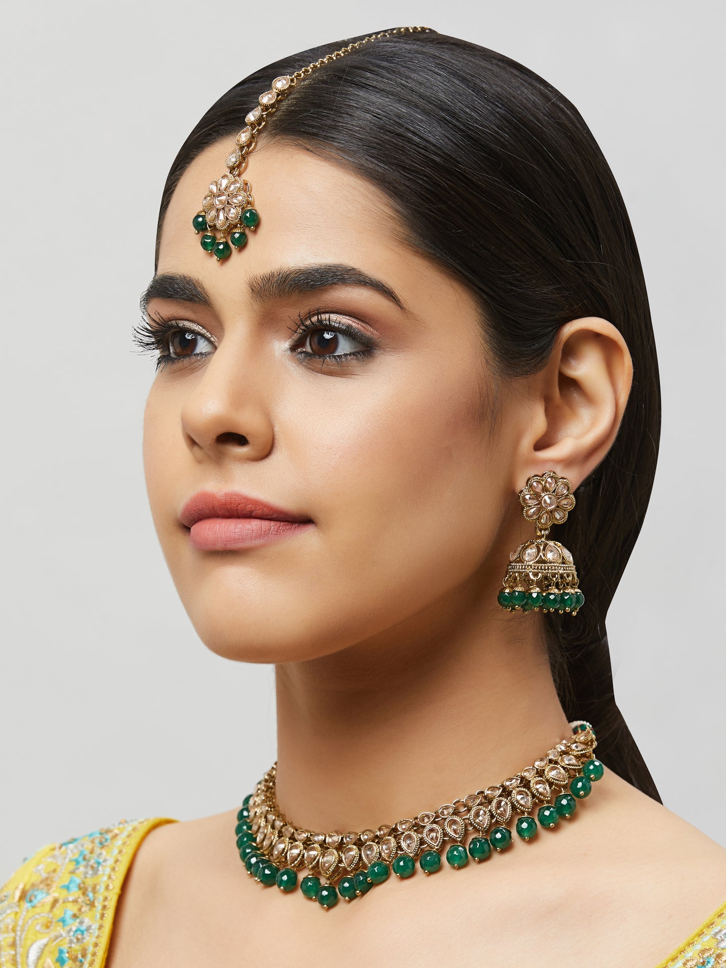 Kundan Necklace Set W/Earrings & Mang Tikka NSD10