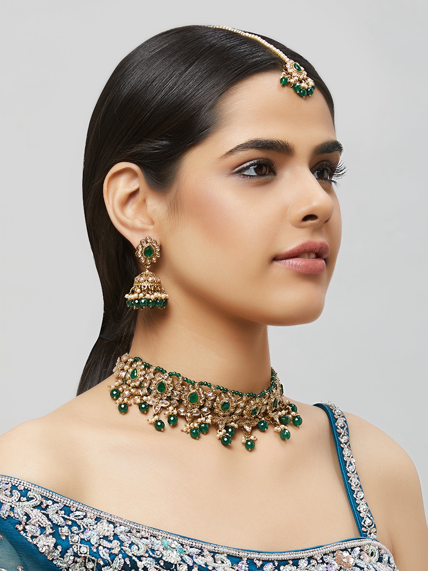 Kundan Necklace Set W/Earrings & Mang Tikka NSD11