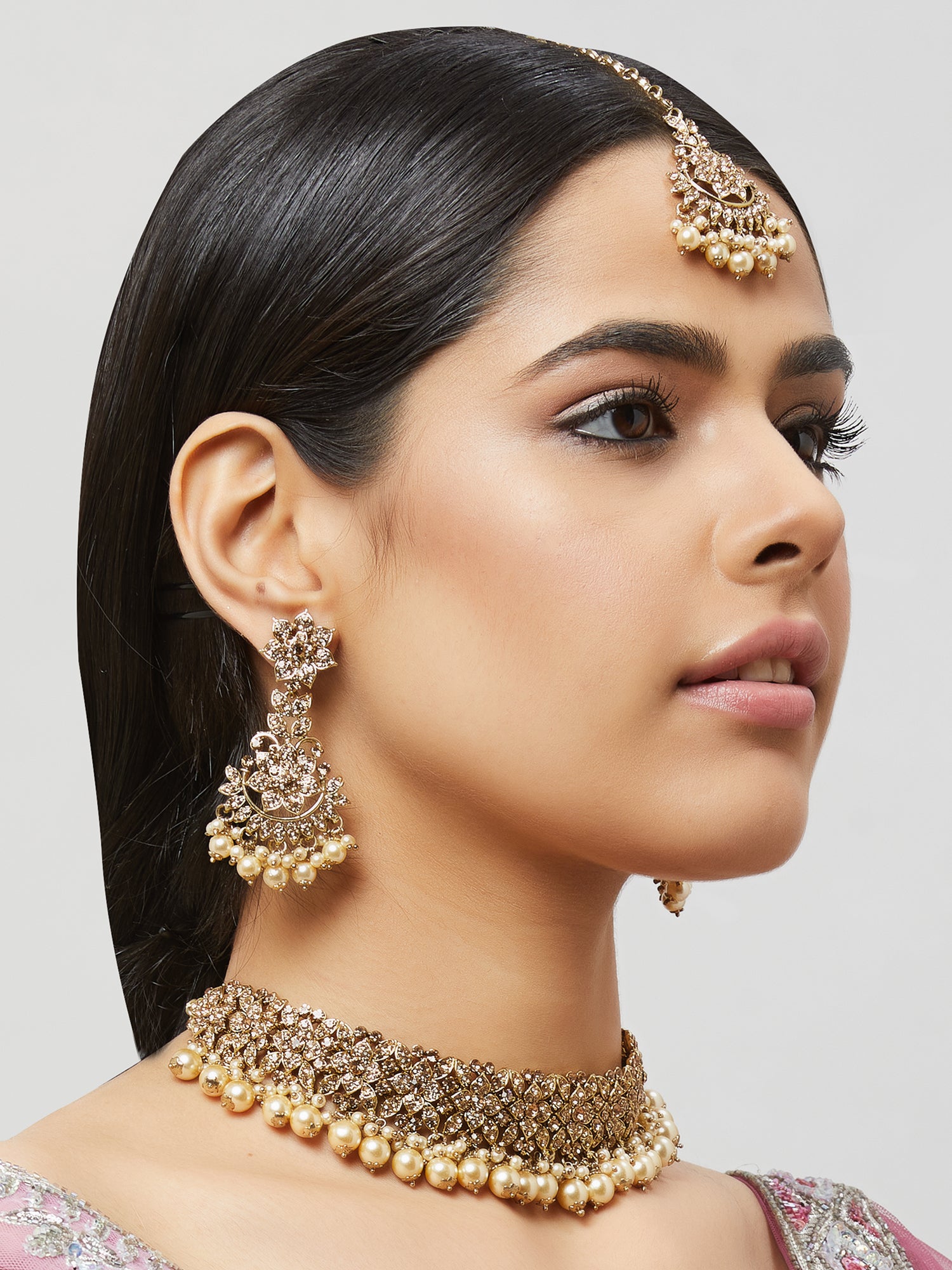 What Jewelry to Wear With Lehenga? – Fetchthelove Inc.