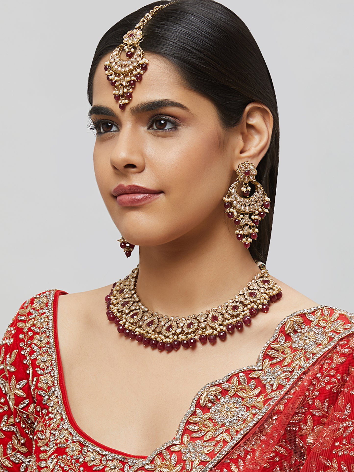 Kundan Necklace Set W/Earrings & Mang Tikka NSD5