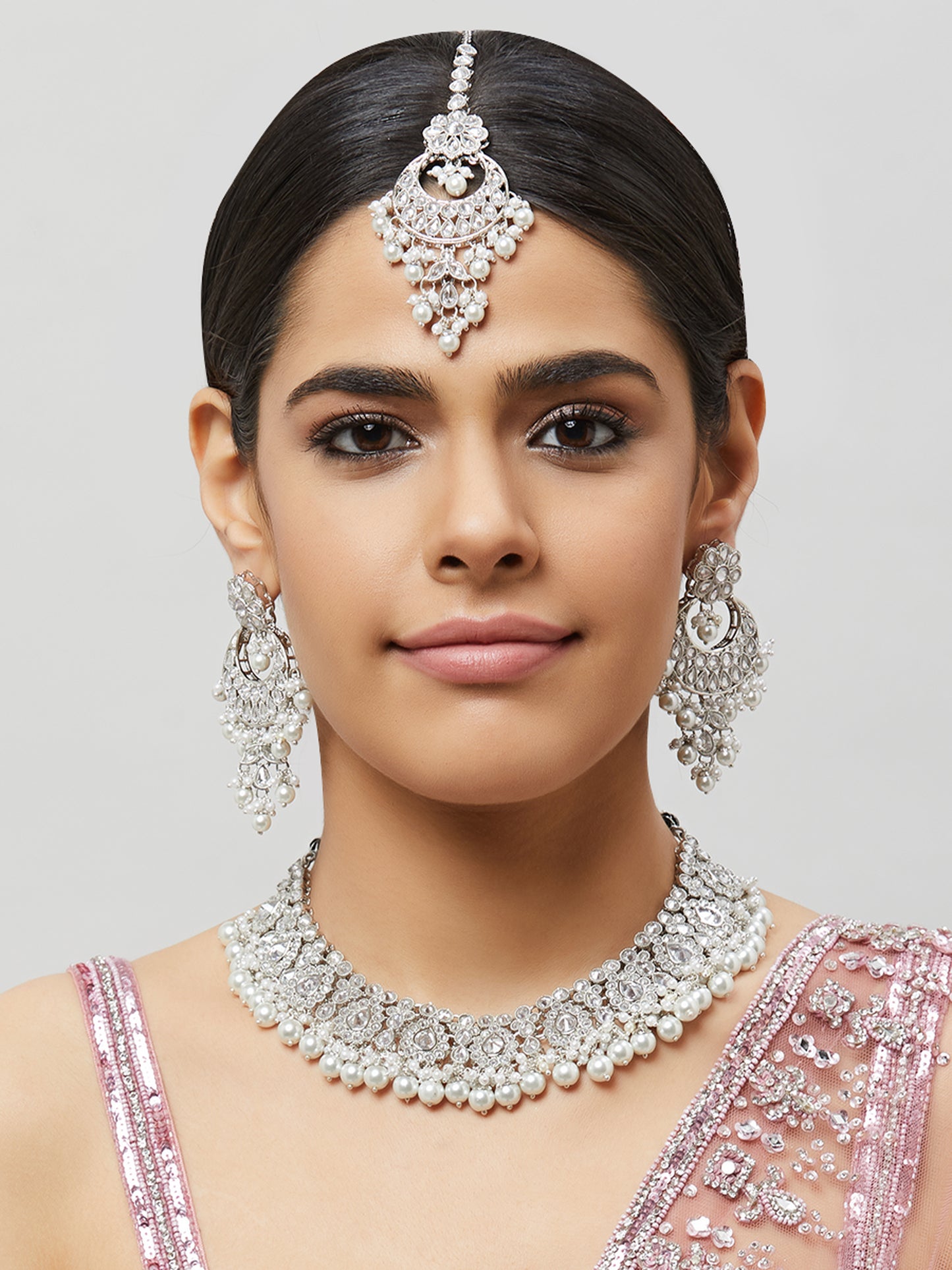 Kundan Necklace Set W/Earrings & Mang Tikka NSD5