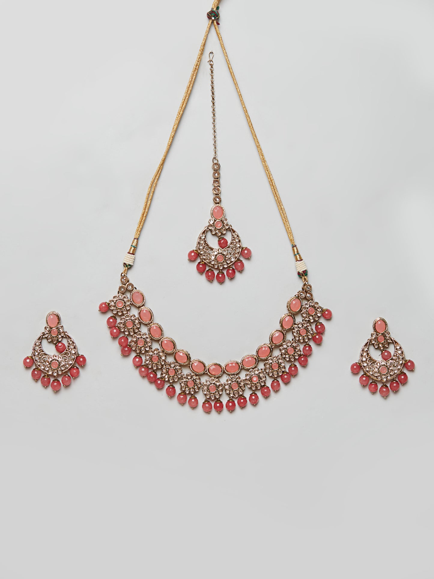 Kundan Necklace Set W/Earrings & Mang Tikka NSD7