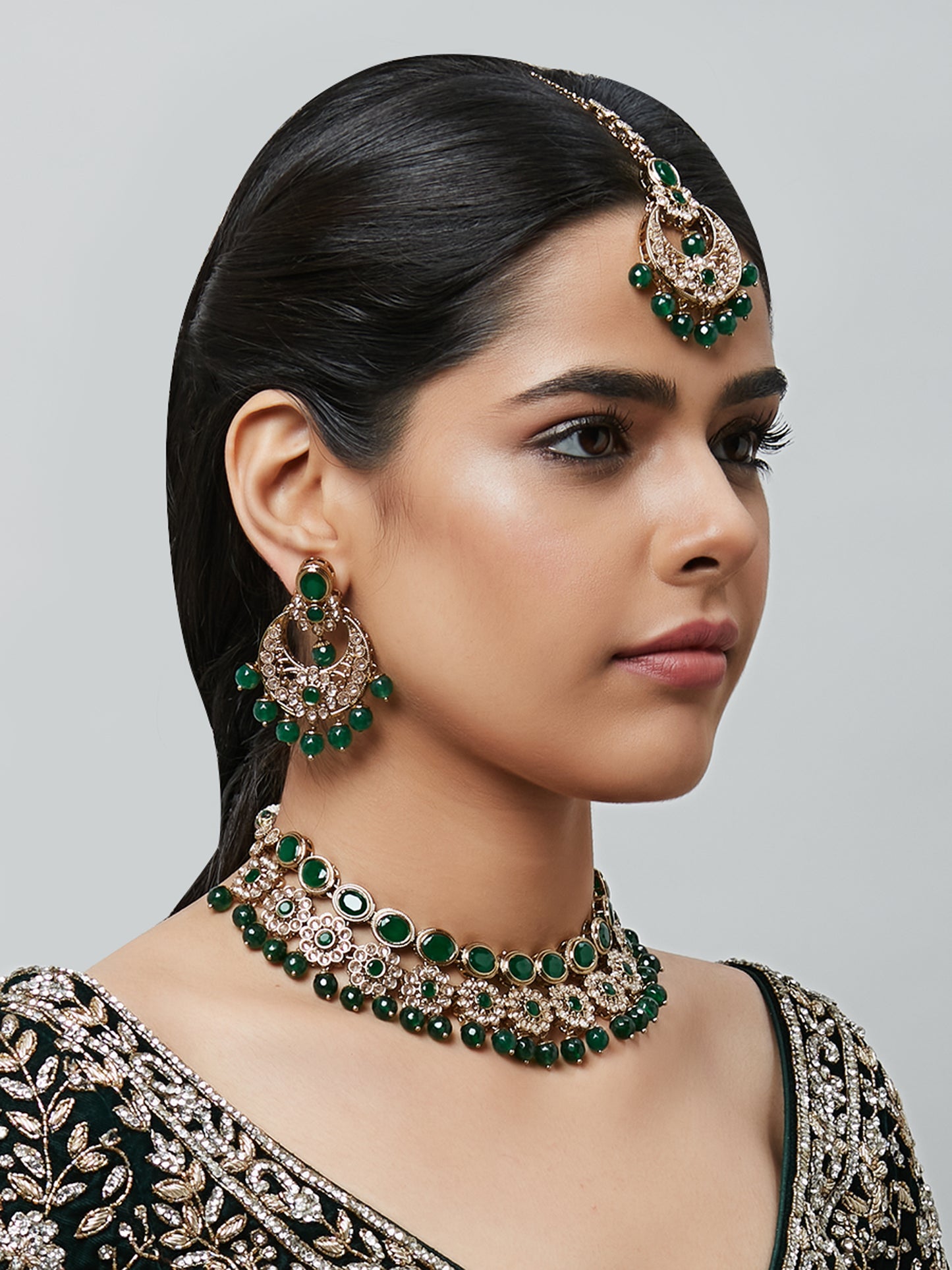 Kundan Necklace Set W/Earrings & Mang Tikka NSD7