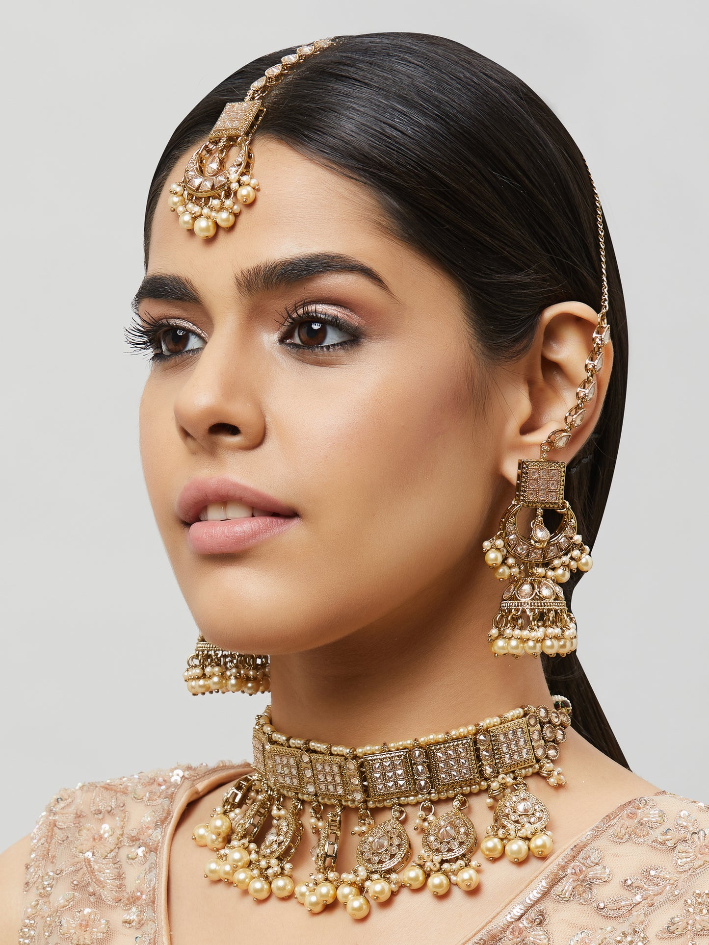 Kundan Necklace Set W/Earrings & Mang Tikka NSD8