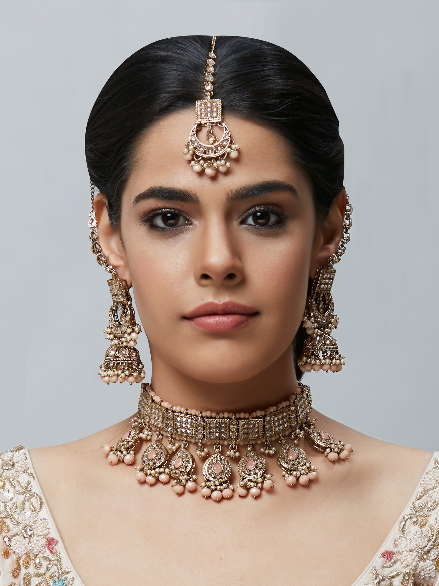 Kundan Necklace Set W/Earrings & Mang Tikka NSD8