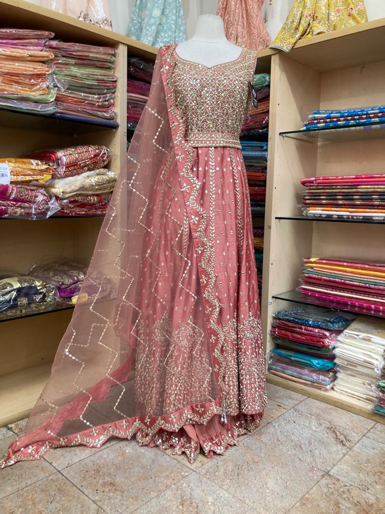 Lehenga for rent in sowcarpet hotsell