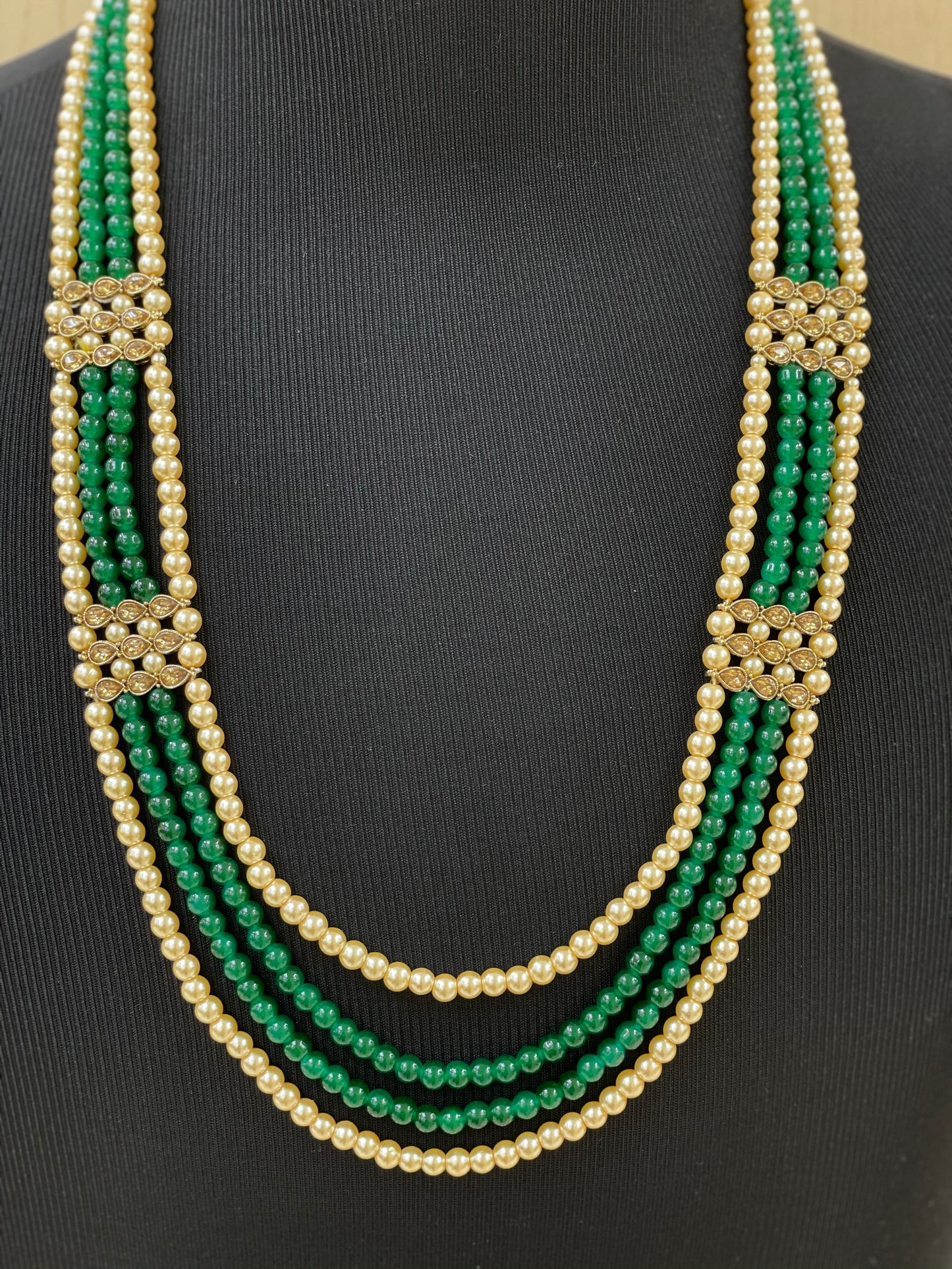 Groom’s Emerald and Ruby Shahi Necklace