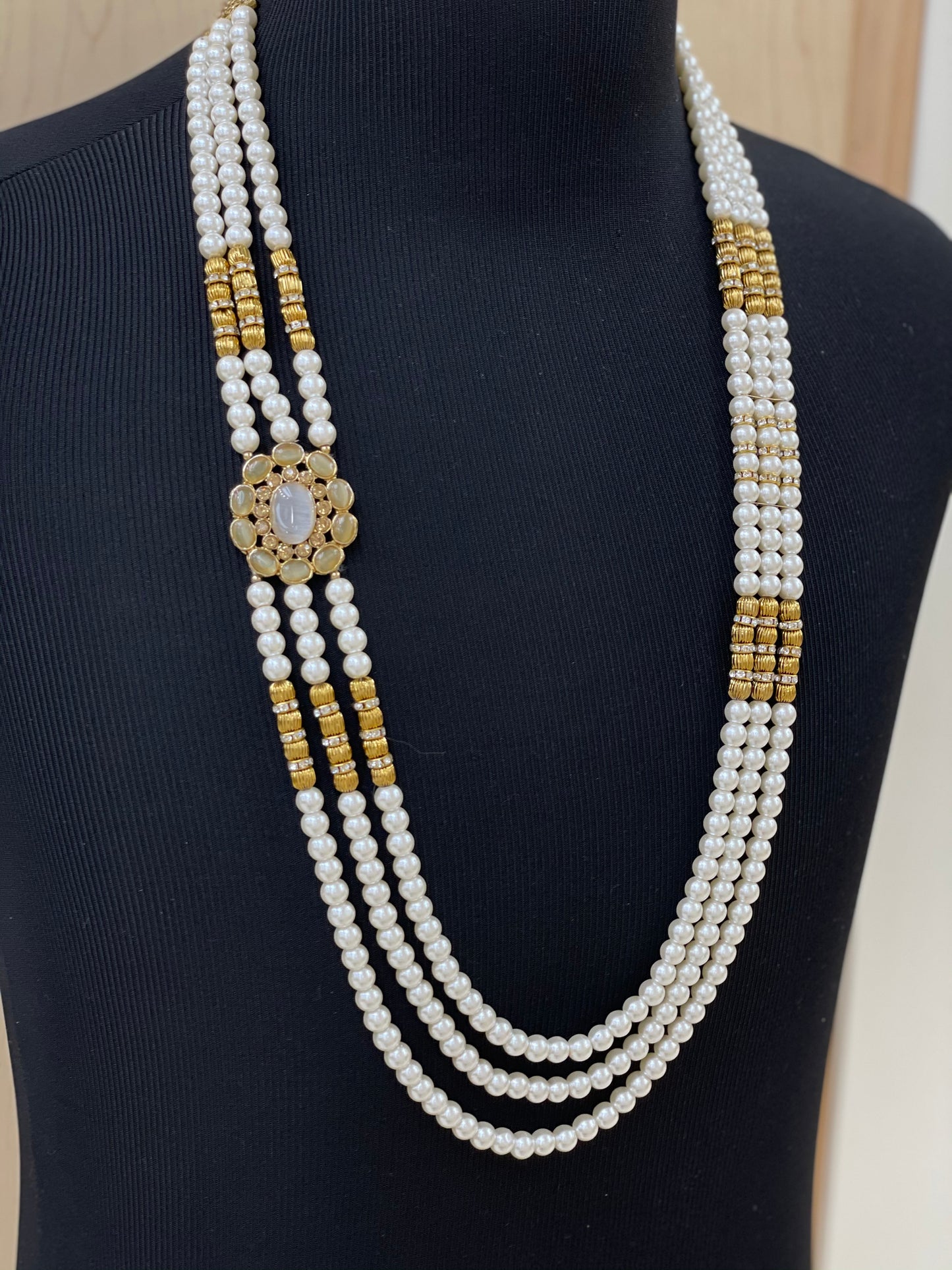 Groom’s moti mala/Sherwani necklace