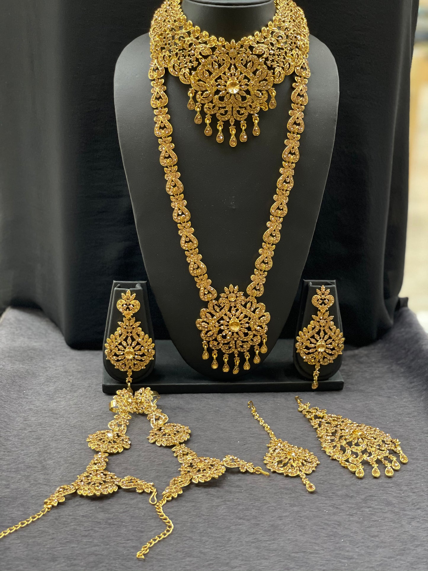 Rajshree Bridal Set