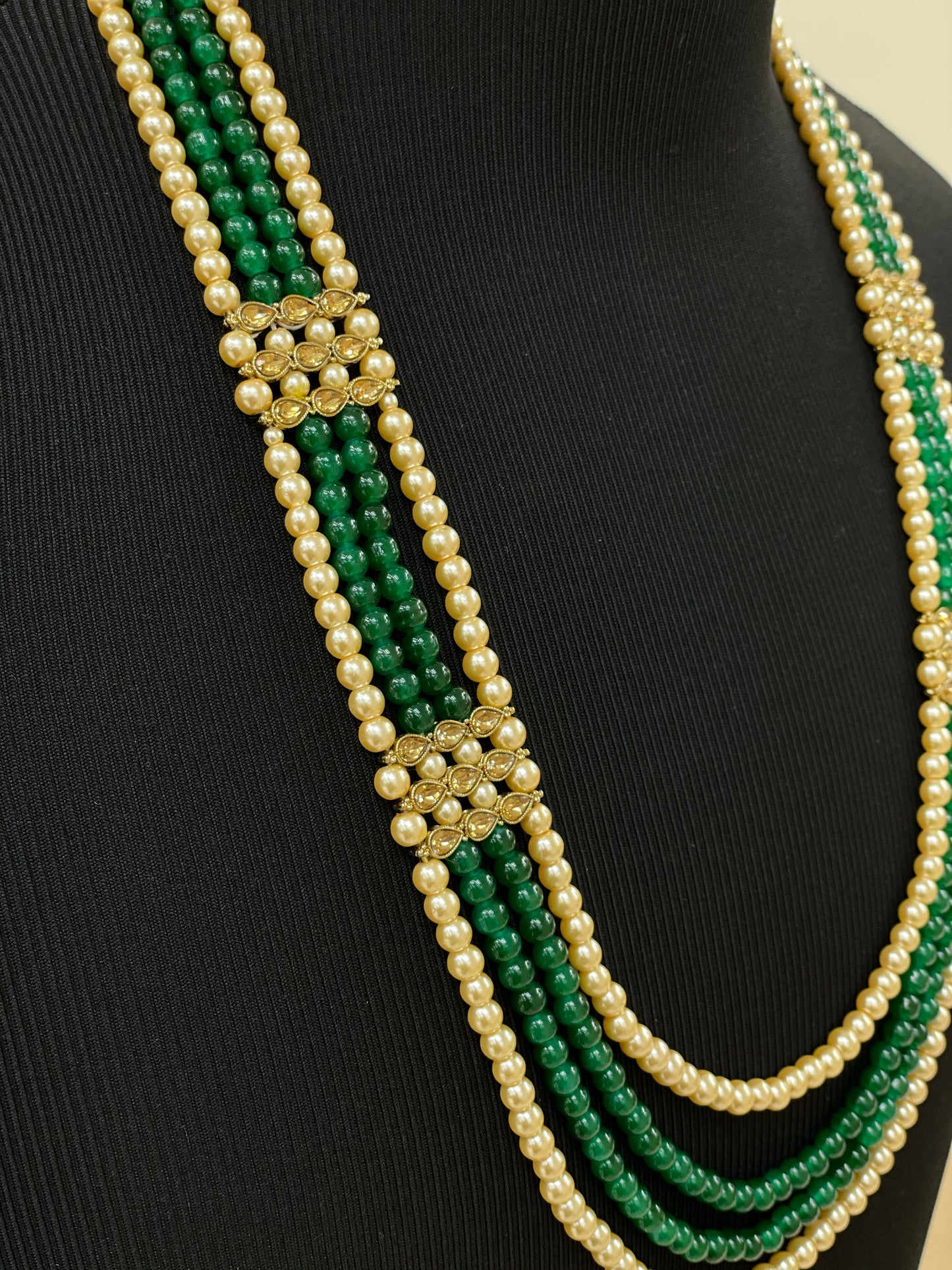 Groom’s Emerald and Ruby Shahi Necklace