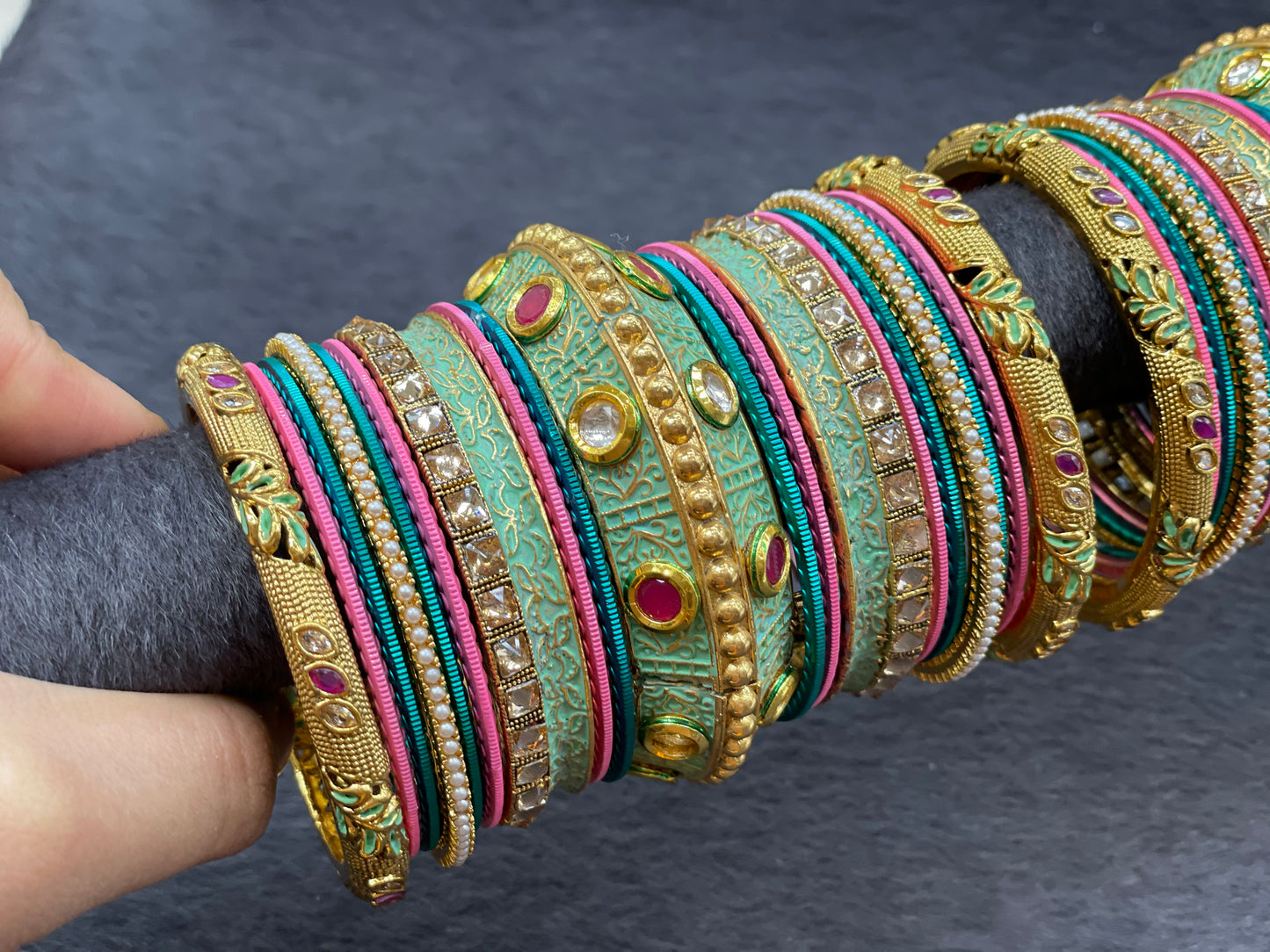 Kundan Bangle Set Handprinted Work on Bangles, Size 2.4