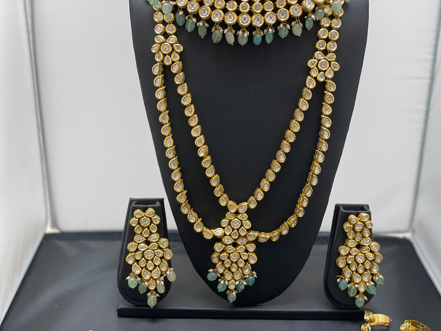 Kundan bridal jewelry