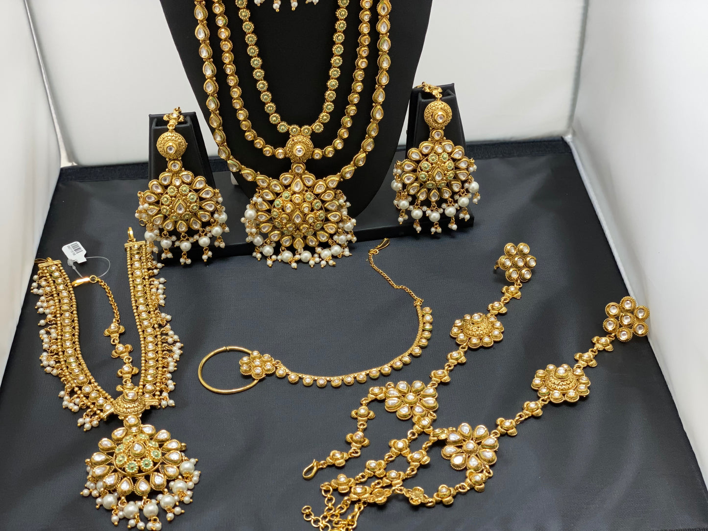 Kundan bridal set