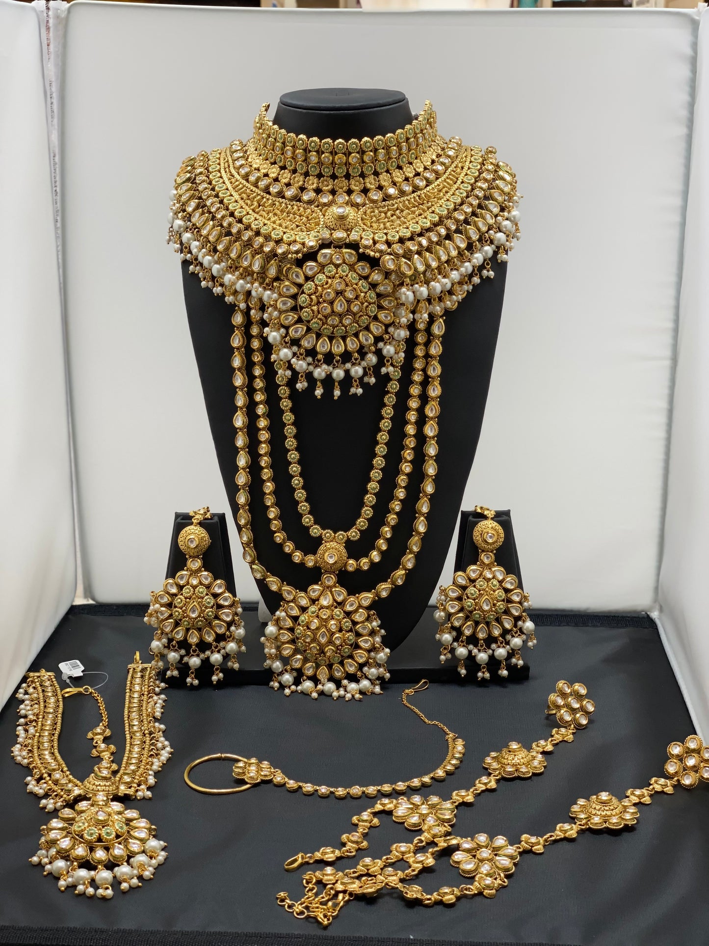 Kundan bridal set