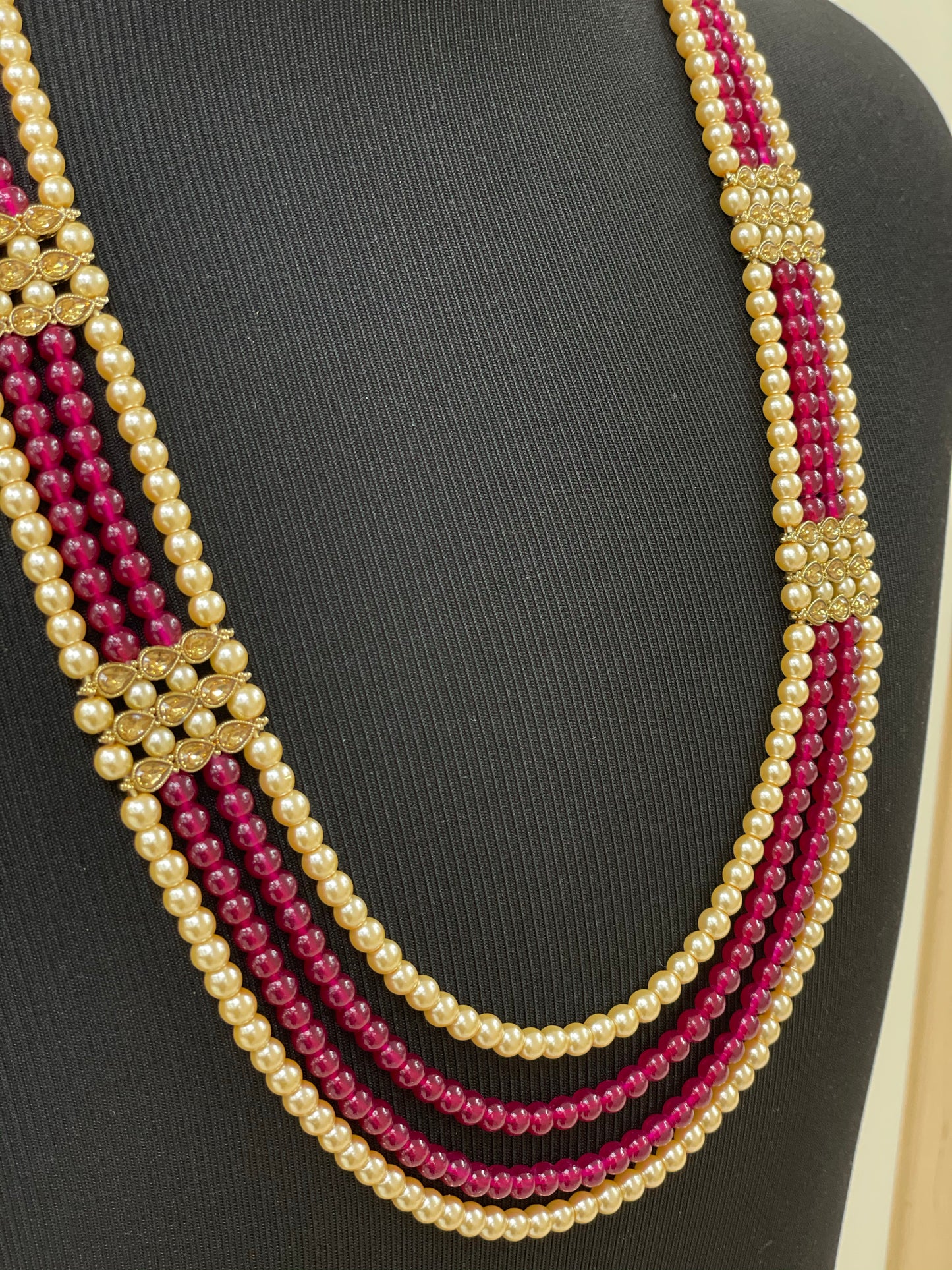 Groom’s Emerald and Ruby Shahi Necklace