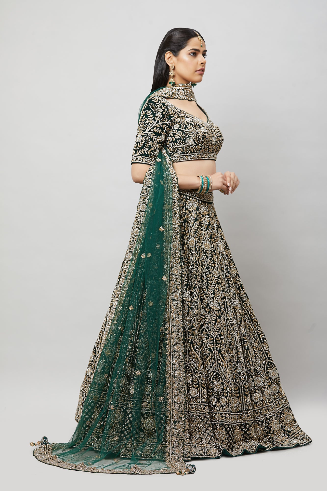 Parikatha Collection Bridal Wear Lehenga BLD8