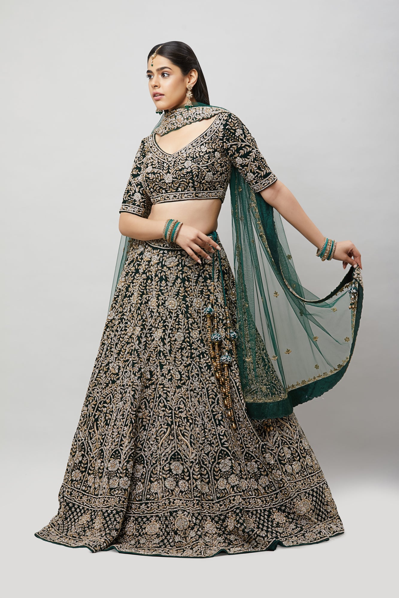 Parikatha Collection Bridal Wear Lehenga BLD8